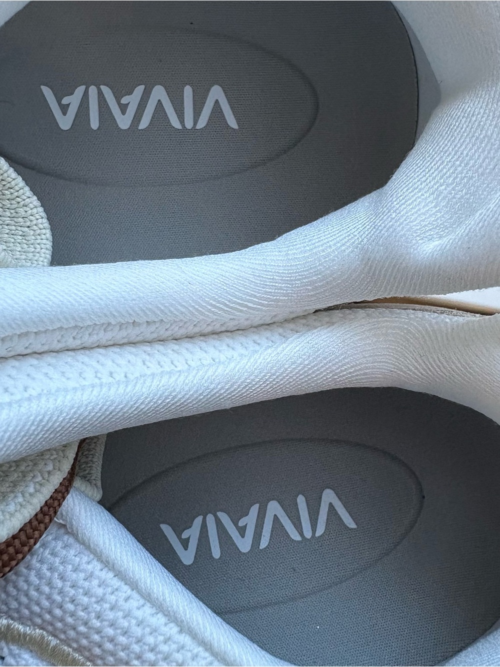 Vivaia Slip On Sneakers - Picture 10 of 12